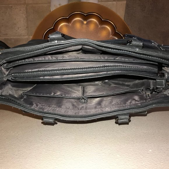 Kenneth Cole Tote/Computer Bag - Picture 6 of 7